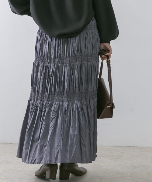 URBAN RESEARCH ROSSO WOMEN(アーバンリサーチ ロッソ)の「シャーリングティアードスカート(スカート・レディース・パープル系その他/ブラウン系その他・FREE)」の18枚目の写真