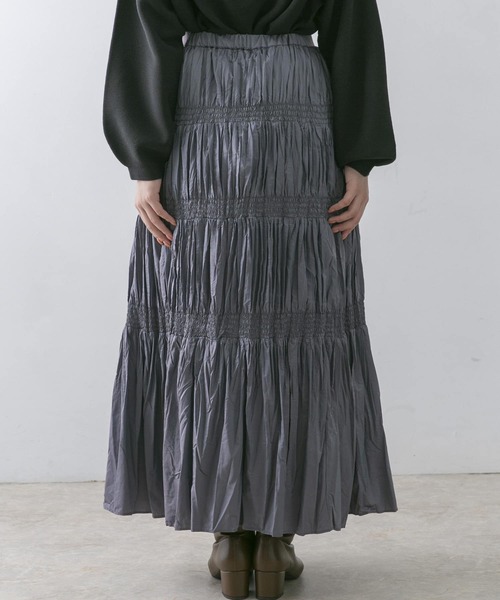 URBAN RESEARCH ROSSO WOMEN(アーバンリサーチ ロッソ)の「シャーリングティアードスカート(スカート・レディース・パープル系その他/ブラウン系その他・FREE)」の8枚目の写真