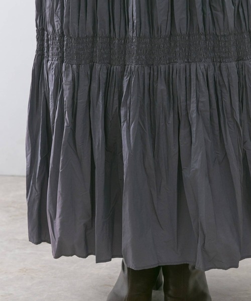 URBAN RESEARCH ROSSO WOMEN(アーバンリサーチ ロッソ)の「シャーリングティアードスカート(スカート・レディース・パープル系その他/ブラウン系その他・FREE)」の6枚目の写真