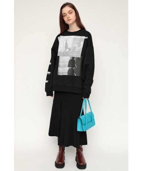 SLY（スライ）の「2 COLOR PHOTO SW/２カラーフォトスウェット（スウェット・レディース・ブラック/ホワイト/グレー・FREE）」の21枚目の写真