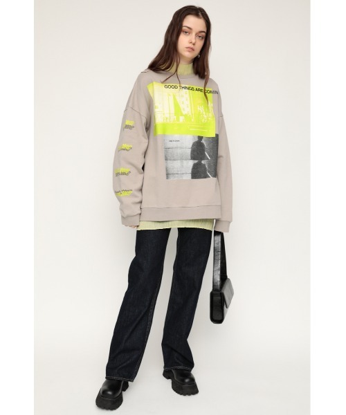 SLY（スライ）の「2 COLOR PHOTO SW/２カラーフォトスウェット（スウェット・レディース・ブラック/ホワイト/グレー・FREE）」の8枚目の写真