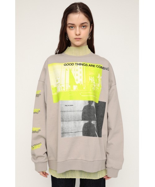 SLY（スライ）の「2 COLOR PHOTO SW/２カラーフォトスウェット（スウェット・レディース・ブラック/ホワイト/グレー・FREE）」の11枚目の写真