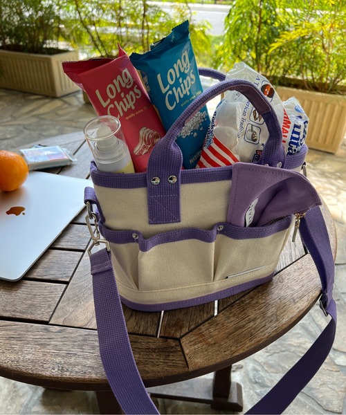 StyleSea(スタイルシー)の「ミニ2wayキャンバスショルダーバッグ(ポーチ付)(トートバッグ・レディース・ホワイト×ピンク/ブラック/ホワイト×パープル/ホワイト×グリーン/キャメル/ピンク/グリーン/ブラウン/ホワイト×ブラック/ホワイト×ホワイト/ホワイト×ブルー/ネイビー/ベージュ・FREE)」の6枚目の写真