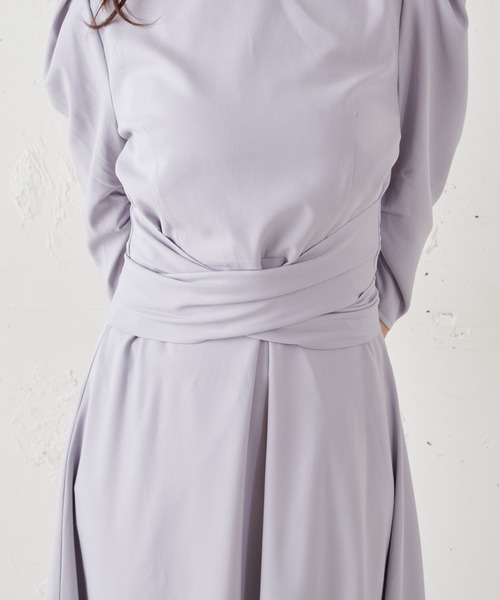 MIIA（ミーア）の「ウエストリボンパフスリーブロングワンピース（ワンピース・レディース・ブラック/ベージュ/ブルー・FREE）」の18枚目の写真