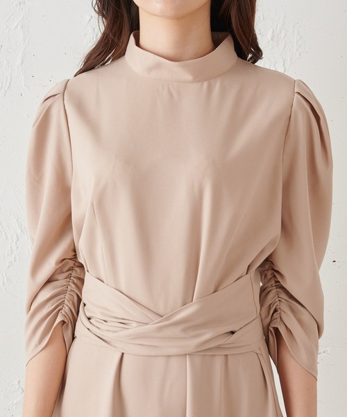 MIIA（ミーア）の「ウエストリボンパフスリーブロングワンピース（ワンピース・レディース・ブラック/ベージュ/ブルー・FREE）」の5枚目の写真