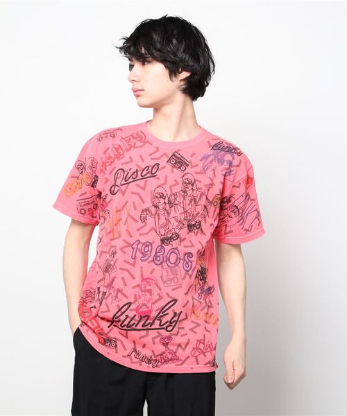 Kare/ME(カーミー)の「Kare/ME(カーミー)1980総柄Tシャツ(Tシャツ/カットソー・メンズ・ホワイト/ピンク/ベージュ・LARGE/MEDIUM)」の3枚目の写真