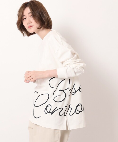 BASECONTROL(ベースコントロール)の「◆コットン天竺 ロゴグラフィックバリエーション ロンT(Tシャツ/カットソー・レディース・ブラック/アイボリー/ダークグレー/グレー系その他/グレー系その他2/ブラック系/ブラック系1/アイボリー系/アイボリー系1・99)」の9枚目の写真