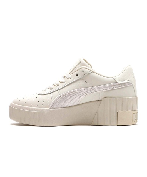 PUMA（プーマ）の「PUMA CALI WEDGE EMBROIDERY WNS / プーマ カリ ウェッジ エンブロイダリー ウィメンズ（スニーカー・レディース・ベージュ/ブラック・25.0cm/23.5cm/24.5cm/24.0cm/23.0cm/22.5cm）」の5枚目の写真