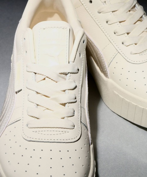 PUMA（プーマ）の「PUMA CALI WEDGE EMBROIDERY WNS / プーマ カリ ウェッジ エンブロイダリー ウィメンズ（スニーカー・レディース・ベージュ/ブラック・25.0cm/23.5cm/24.5cm/24.0cm/23.0cm/22.5cm）」の16枚目の写真