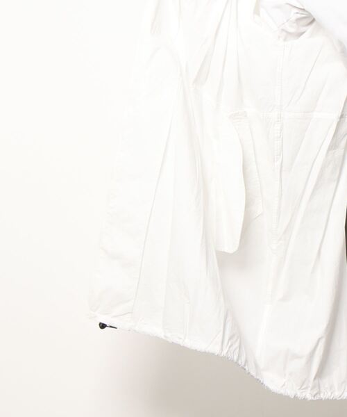 TODAYFUL(トゥデイフル)の「【TODAYFUL/トゥデイフル】ライトギャザーコート(その他アウター・レディース・ホワイト/ブラック・36)」の4枚目の写真