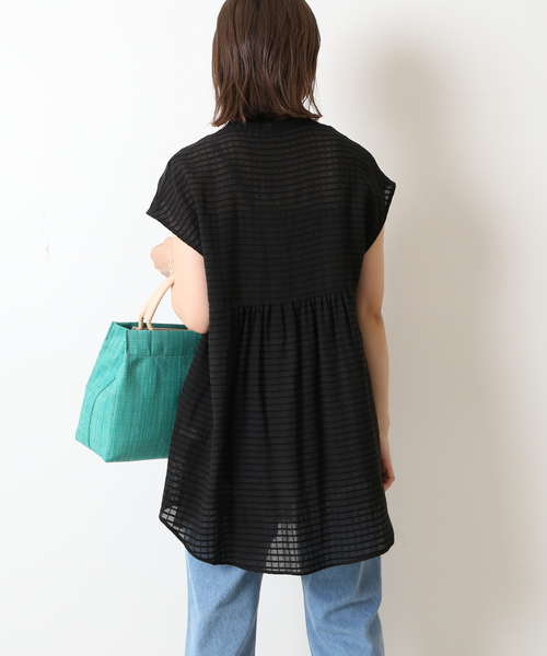 SLOBE IENA(スローブイエナ)の「ノースリーブチュニックブラウス(シャツ/ブラウス・レディース・ブラック/サックスブルー・FREE)」の16枚目の写真