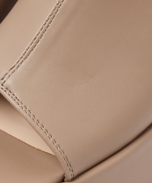 Andemiu（アンデミュウ）の「アツゾコミュール299113（サンダル・レディース・ホワイト/ブラック/ブラウン・SMALL/MEDIUM/LARGE）」の16枚目の写真