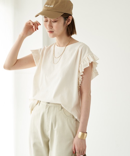 earth music&ecology（アースミュージックアンドエコロジー）の「袖フリルカットプルオーバー（Tシャツ/カットソー・レディース・ベージュ/グレー/オフホワイト・FREE）」の18枚目の写真