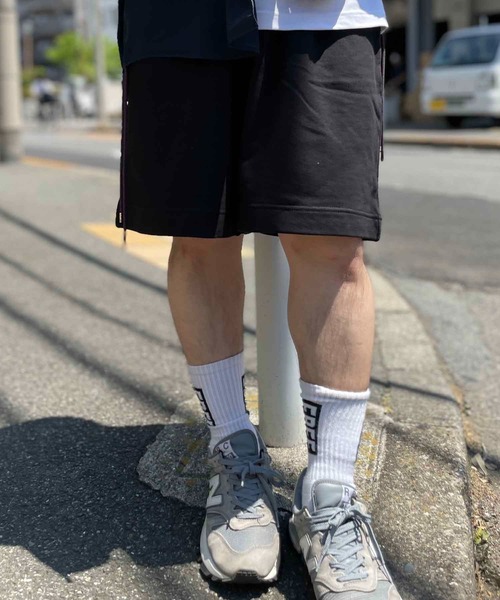 United Athle（ユナイテッドアスレ）の「United Athle/ 8.6オンス ルーズフィット スウェット ショーツ（裏パイル）5196-01（スウェットパンツ・メンズ・ブラック/グレー/ライトグリーン/ベージュ・MEDIUM/LARGE/X-LARGE）」の8枚目の写真