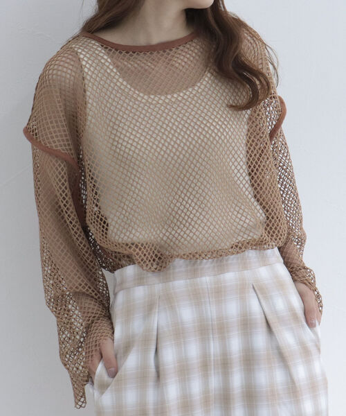 fredy emue（フレディエミュ）の「【WEB限定】メッシュ編みプルオーバー（Tシャツ/カットソー・レディース・イエロー/ベージュ/アイボリー/ブラック/ライトブルー・38）」の4枚目の写真