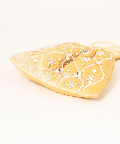 DEICY（デイシー）の「刺繍横長巾着（バックパック/リュック・レディース・アイボリー・FREE）」の4枚目の写真