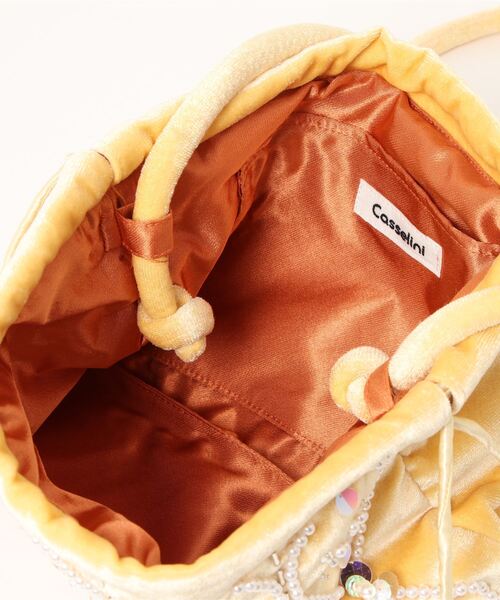 DEICY（デイシー）の「刺繍横長巾着（バックパック/リュック・レディース・アイボリー・FREE）」の2枚目の写真