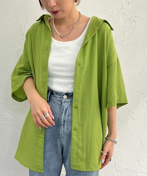 apres jour mignon（アプレジュールミニョン）の「半袖カラーシャツ【ZOZOTOWN限定アイテム】（シャツ/ブラウス・レディース・ブルー/オレンジ/グリーン/ピンク・X-LARGE/フリー）」の2枚目の写真