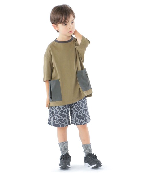 SHIPS(シップス)の「SHIPS KIDS:100~130cm / <多機能>マルチエフェクト(R) ポケット TEE(Tシャツ/カットソー・キッズ・ブラック/カーキ・100/110/120/130)」の6枚目の写真