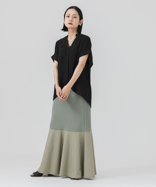 Dignite collier(ディニテコリエ)の「Dignite collier パール付切替ブラウス(シャツ/ブラウス・レディース・ホワイト/ブラック・FREE)」の3枚目の写真