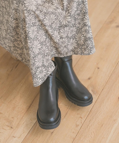 ITEMS URBANRESEARCH(アイテムズ アーバンリサーチ)の「トラックソールストレッチブーツ(その他シューズ・レディース・ブラック/オリーブ/アイボリー・SMALL/MEDIUM/LARGE)」の3枚目の写真