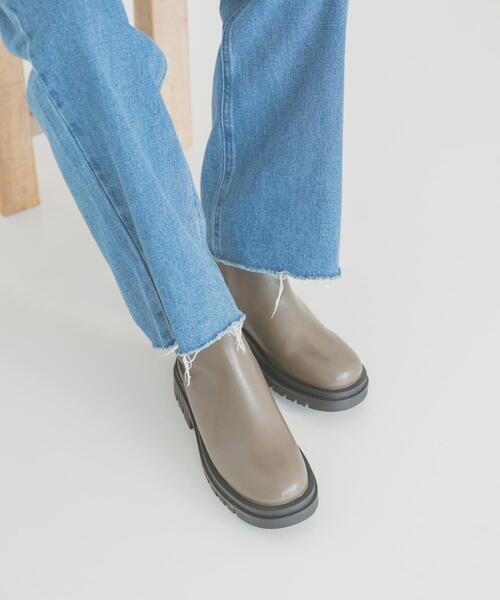 ITEMS URBANRESEARCH(アイテムズ アーバンリサーチ)の「トラックソールストレッチブーツ(その他シューズ・レディース・ブラック/オリーブ/アイボリー・SMALL/MEDIUM/LARGE)」の16枚目の写真