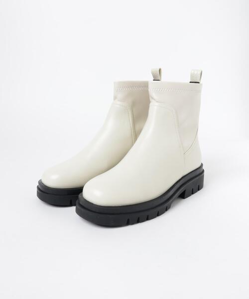 ITEMS URBANRESEARCH(アイテムズ アーバンリサーチ)の「トラックソールストレッチブーツ(その他シューズ・レディース・ブラック/オリーブ/アイボリー・SMALL/MEDIUM/LARGE)」の8枚目の写真