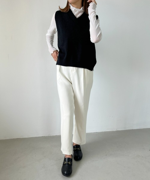 CLEA（クレア）の「バックレイヤードニットベスト（ベスト・レディース・ブラック/ネイビー/オリーブ/アイボリー/ナチュラル・FREE）」の21枚目の写真