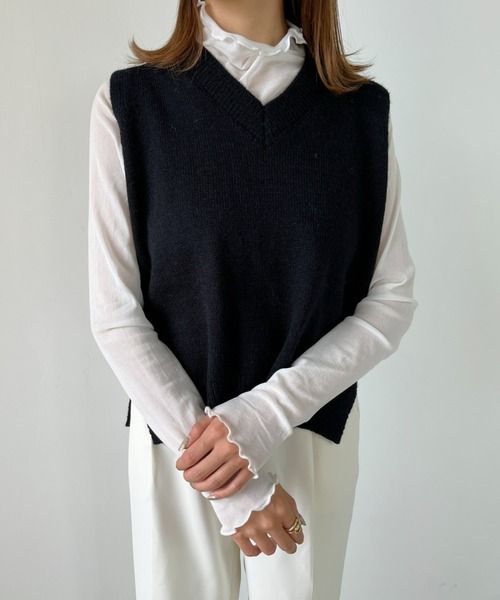 CLEA（クレア）の「バックレイヤードニットベスト（ベスト・レディース・ブラック/ネイビー/オリーブ/アイボリー/ナチュラル・FREE）」の14枚目の写真