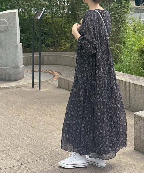 Isn't She?(イズントシー)の「レディフラワーワンピース(ワンピース・レディース・ブラック・FREE)」の12枚目の写真