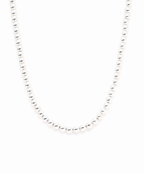 SLOBE IENA（スローブイエナ）の「SLOBE IENA メタルビーズショートネックレス（ネックレス・レディース・シルバー・FREE）」の5枚目の写真