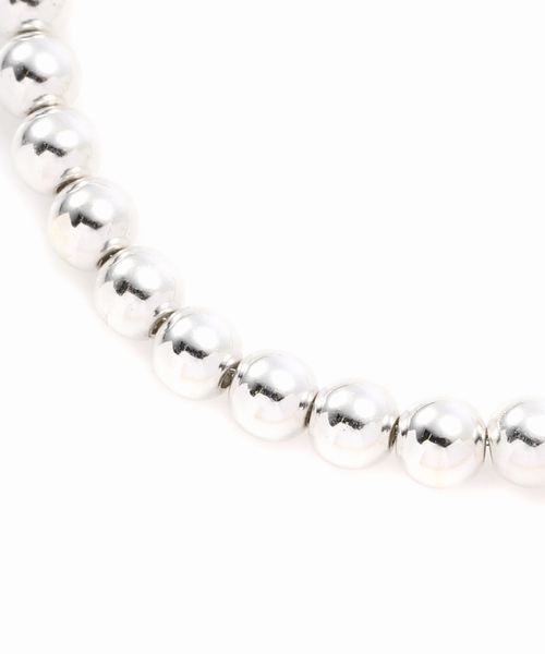 SLOBE IENA（スローブイエナ）の「SLOBE IENA メタルビーズショートネックレス（ネックレス・レディース・シルバー・FREE）」の3枚目の写真