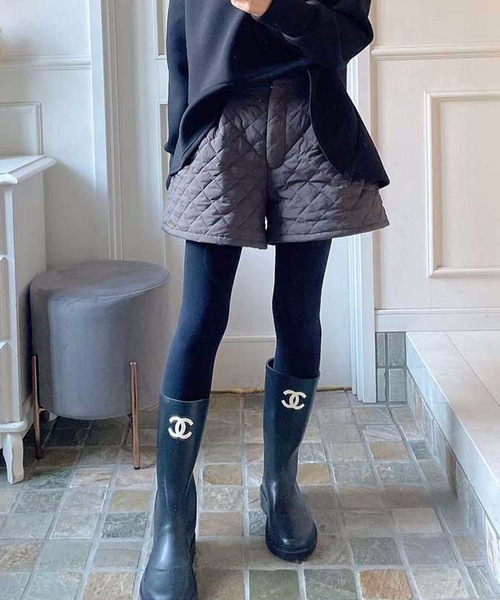 M y u（ミュー）の「美脚 　キルティングショートパンツ 【選べる2丈展開】（その他パンツ・レディース・チャコールグレー/ブラック/グレイッシュベージュ/カーキ/ブラック系2/カーキ系2/ホワイト系4/ブラック系3/ホワイト系3/ホワイト系2/ホワイト・FREE）」の8枚目の写真