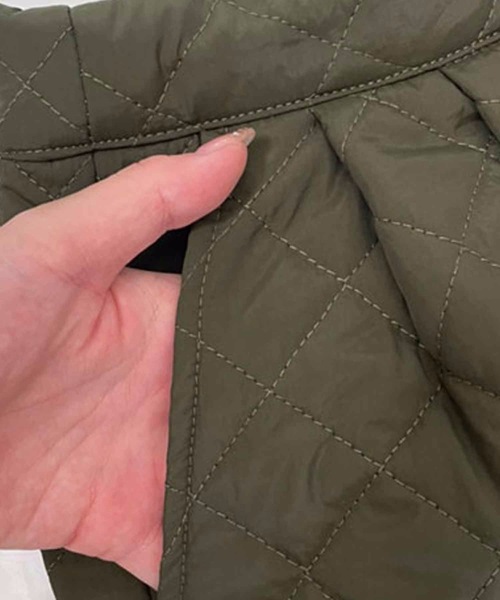 M y u（ミュー）の「美脚 　キルティングショートパンツ 【選べる2丈展開】（その他パンツ・レディース・チャコールグレー/ブラック/グレイッシュベージュ/カーキ/ブラック系2/カーキ系2/ホワイト系4/ブラック系3/ホワイト系3/ホワイト系2/ホワイト・FREE）」の21枚目の写真