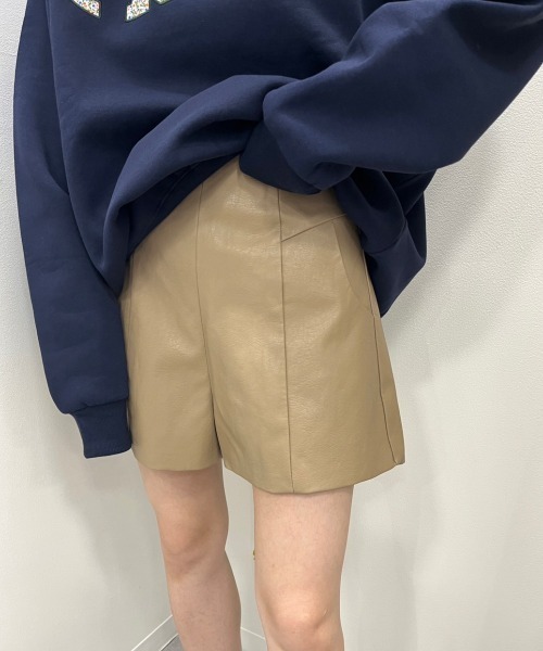 nemne store（ネンネストア）の「【低身長用サイズあり】フェイクレザーショートパンツ（その他パンツ・レディース・ブラック/ブラウン/ベージュ・SMALL/MEDIUM）」の18枚目の写真