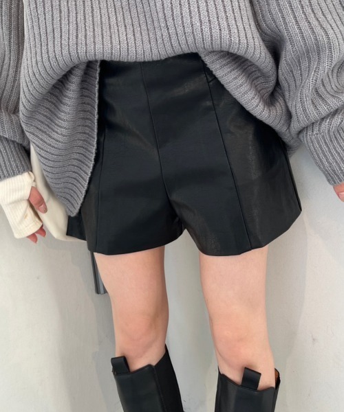 nemne store（ネンネストア）の「【低身長用サイズあり】フェイクレザーショートパンツ（その他パンツ・レディース・ブラック/ブラウン/ベージュ・SMALL/MEDIUM）」の7枚目の写真