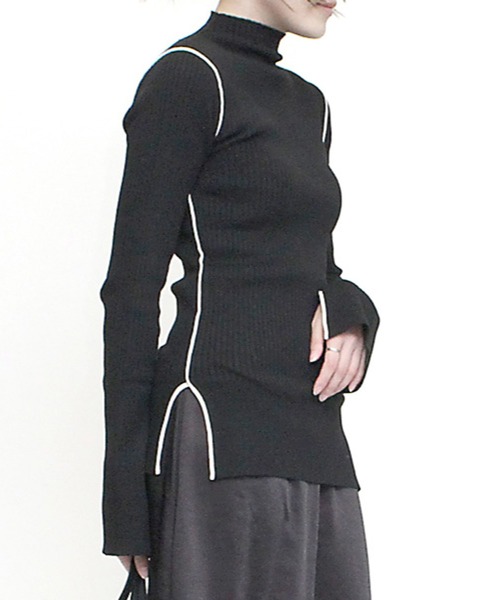STYLEBLOCK(スタイルブロック)の「E綿タッチバイカラーニットトップス(ニット/セーター・レディース・アイボリー/ブラック/ブルー・M)」の6枚目の写真