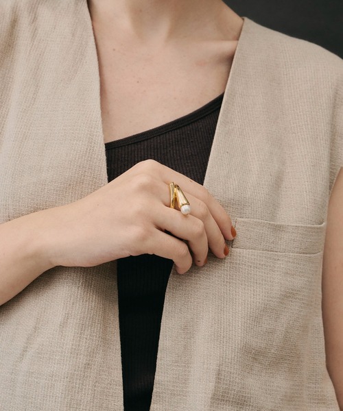 loni(ロニ)の「【金属アレルギー対応】bud pearl ring (パールデザインリング)(リング・レディース・シルバー/ゴールド・#9/#11/#13)」の14枚目の写真