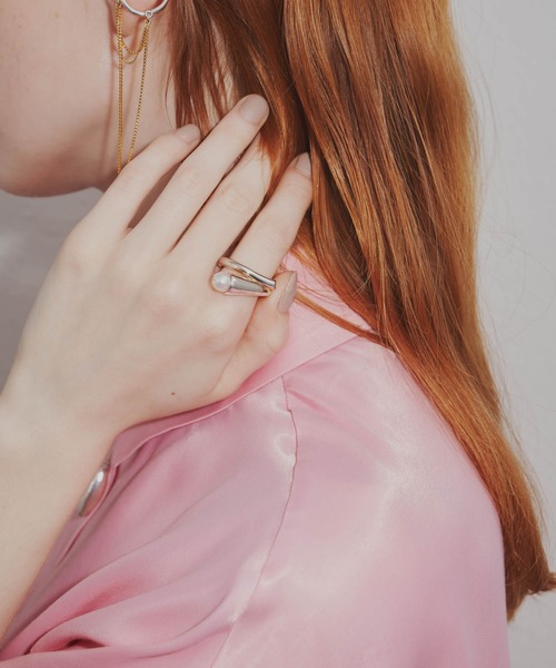 loni(ロニ)の「【金属アレルギー対応】bud pearl ring (パールデザインリング)(リング・レディース・シルバー/ゴールド・#9/#11/#13)」の22枚目の写真