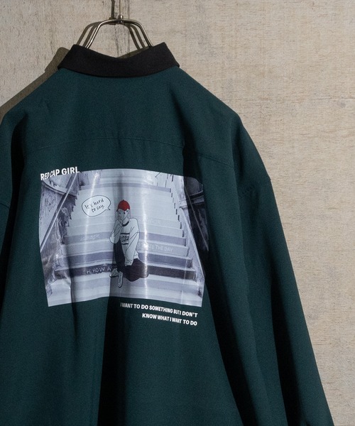 Red Cap Girl（レッドキャプガール）の「【a-r】〔Red Cap Girl/レッドキャップガール〕ナチュラルストレッチ バックイラスト ルーズサイズシャツ 長袖（シャツ/ブラウス・メンズ・ブルー/ベージュ/ホワイト/その他/ブラック/グリーン/グリーン系その他/ブラック系その他/ホワイト系その他/ブラック系その他2/ダークグレー/ブルー系その他/グレイッシュベージュ/ホワイト系その他2/ブルー系1/その他1/ライトグレー/ホワイト系1/ブラック系1・MEDIUM/X-LARGE/LARGE）」の15枚目の写真