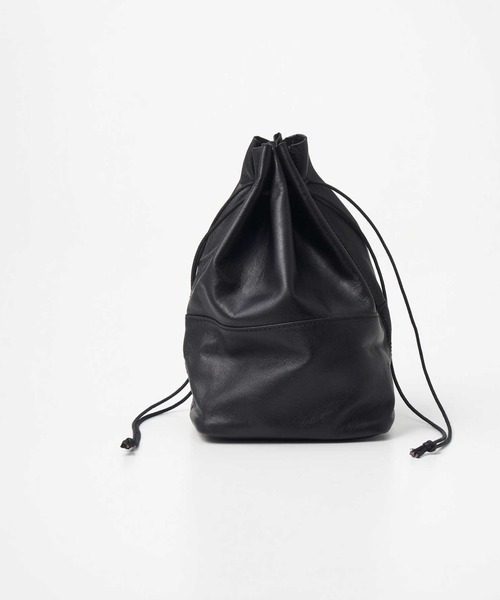 MADULI（マドゥリ）の「MADULI ミニ巾着バッグ（ハンドバッグ・メンズ・ブラック/ダークブラウン/ライトベージュ/シルバー・FREE）」の5枚目の写真