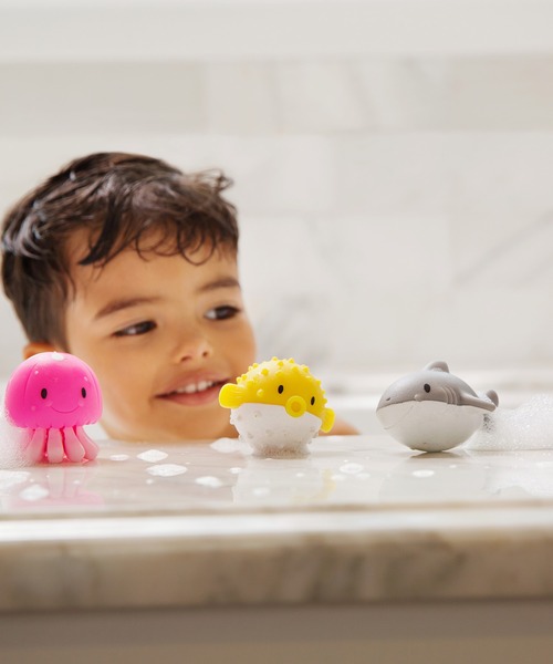 munchkin(マンチキン)の「ぷかぷか水でっぽう/8コ/オーシャン(おもちゃ・キッズ・その他・ONE SIZE)」の1枚目の写真