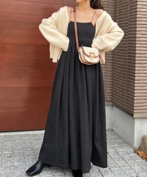 ACYM（アシーム）の「Pin strap volumy dress（ワンピース・レディース・ベージュ/ブラック・FREE）」の5枚目の写真