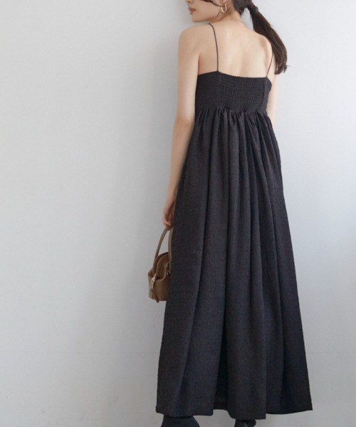 ACYM（アシーム）の「Pin strap volumy dress（ワンピース・レディース・ベージュ/ブラック・FREE）」の17枚目の写真