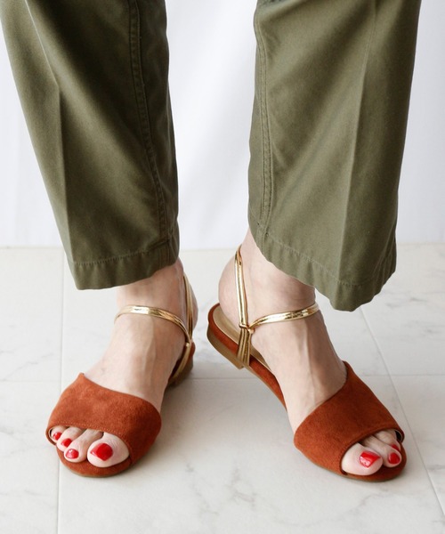 Fin(フィン)の「2WAYフラットサンダル【低反発スポンジ入り】(サンダル・レディース・ブラック/グレー/ピンク/キャメル・S/M/L/LL)」の14枚目の写真