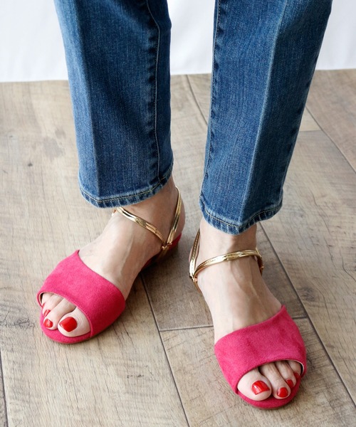 Fin(フィン)の「2WAYフラットサンダル【低反発スポンジ入り】(サンダル・レディース・ブラック/グレー/ピンク/キャメル・S/M/L/LL)」の19枚目の写真