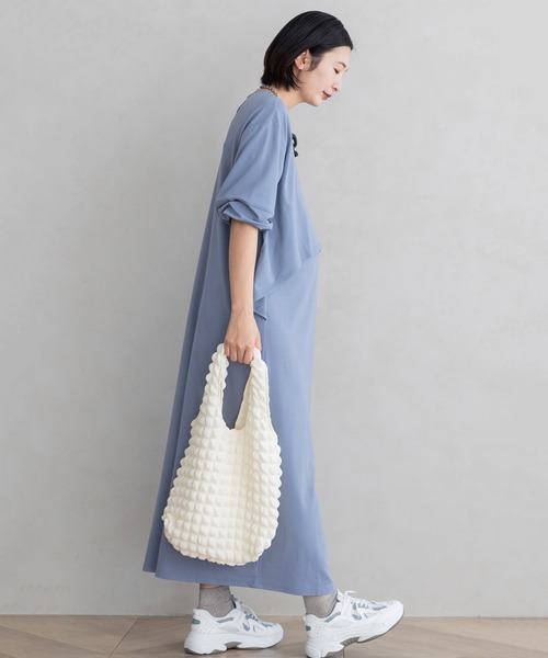 フェリシモMama（フェリシモママ）の「Ｍｏｒｅｄｄｅ　フォーマルシーンでも使える　授乳がかんたん　しなやかカットソーのデザインワンピース（マタニティウェア/グッズ・レディース・ブラック/グレイッシュブルー・MEDIUM/LARGE/X-LARGE）」の6枚目の写真