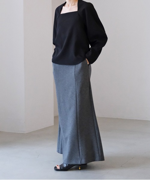 AKTE（アクテ）の「アーチネックボリュームスリーブブラウス（シャツ/ブラウス・レディース・ブラック/グレイッシュベージュ・FREE）」の11枚目の写真