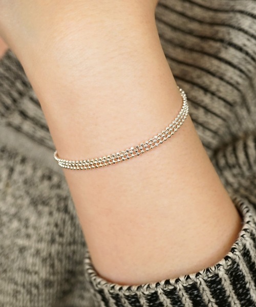 TAKE-UP（テイクアップ）の「【ZOZO限定】スターリングシルバー　3連ブレスレット（ブレスレット・レディース・ホワイトゴールド・FREE）」の3枚目の写真