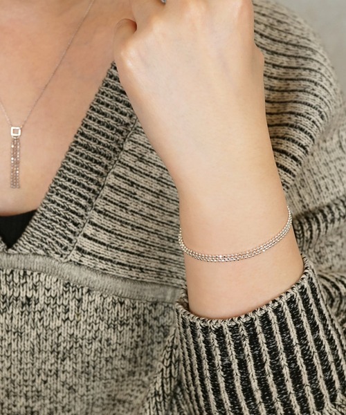 TAKE-UP（テイクアップ）の「【ZOZO限定】スターリングシルバー　3連ブレスレット（ブレスレット・レディース・ホワイトゴールド・FREE）」の4枚目の写真